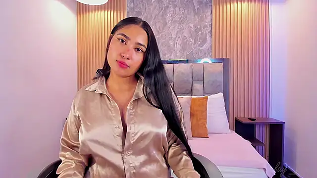 Sulay Kim online show from April 2026 08:02:01 PM