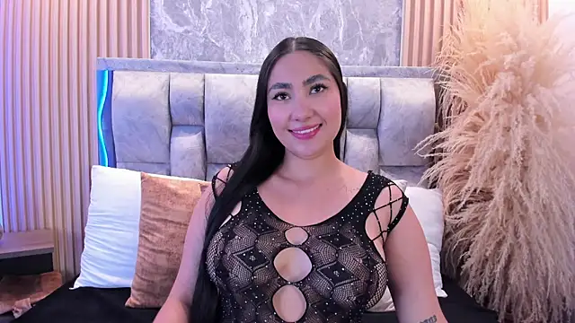Sulay Kim online show from July 2026 07:43:02 PM