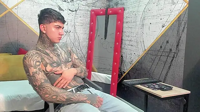 Gury tattoo online show from April 2026 04:42:02 PM