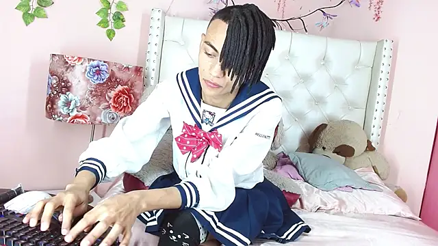 Snapshot of romeo_laurient chatting on April 2026 11:41:02 PM romeo laurient online show from April 2026 11:41:02 PM