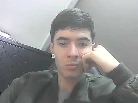 Snapshot of lio____ chatting on May 2026 05:18:02 AM lio online show from May 2026 05:18:02 AM