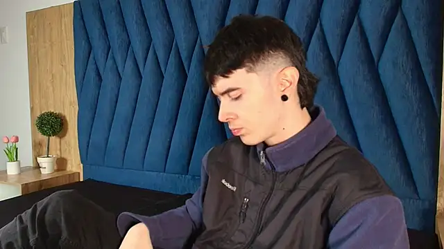 lio     online show from April 2026 02:51:02 AM