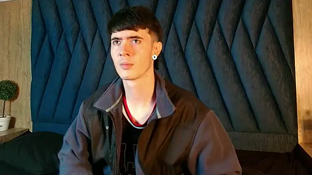 lio     online show from April 2026 03:19:01 AM