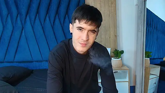 Snapshot of lio____ chatting on April 2026 03:46:01 AM lio online show from April 2026 03:46:01 AM