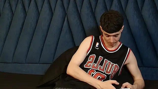 lio     online show from April 2026 03:24:02 AM