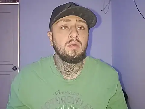 Snapshot of Neanea98 chatting on March 2026 04:39:01 PM Neanea98 online show from March 2026 04:39:01 PM