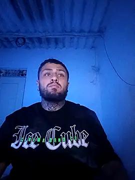 Snapshot of Neanea98 chatting on April 2026 04:30:01 AM Neanea98 online show from April 2026 04:30:01 AM