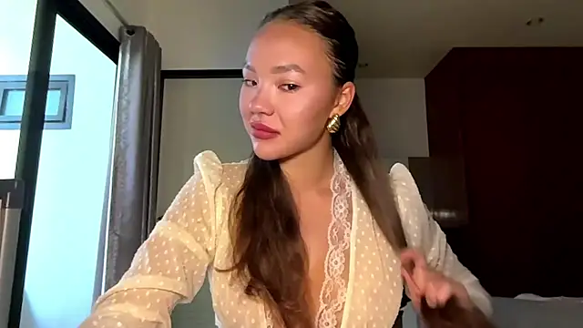 kamila 18 french online show from April 2026 02:29:02 AM