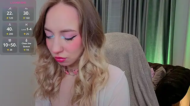 ShadowSparkle online show from May 2026 10:48:02 PM