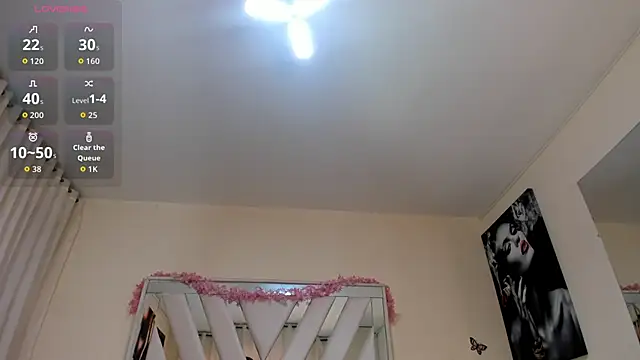 Snapshot of candy_skyy chatting on May 2026 01:21:01 PM candy skyy online show from May 2026 01:21:01 PM