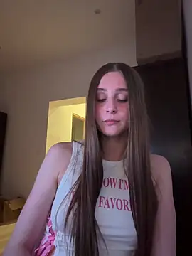 Snapshot of BellMeow_ chatting on May 2026 10:26:02 PM BellMeow online show from May 2026 10:26:02 PM