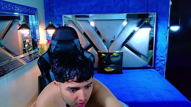 Oliver Jamees online show from April 2026 12:21:02 PM