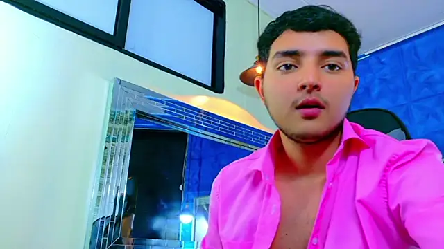 Oliver Jamees online show from March 2026 01:43:02 PM