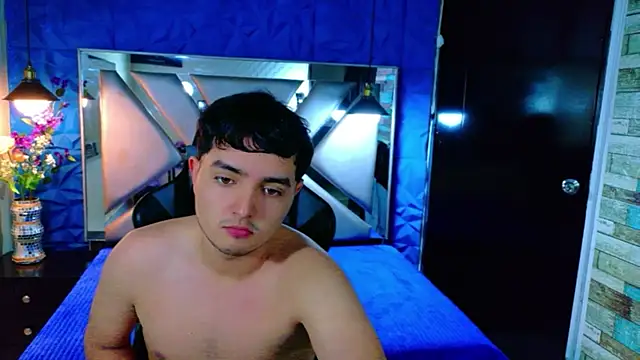 Oliver Jamees online show from April 2026 12:10:02 PM