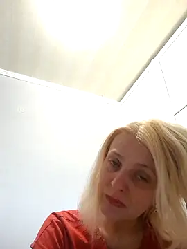 MiaLove183 online show from June 2026 08:30:02 AM