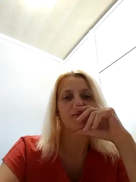 MiaLove183 online show from July 2026 02:02:01 PM