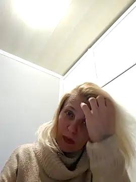 MiaLove183 online show from April 2026 01:01:02 PM