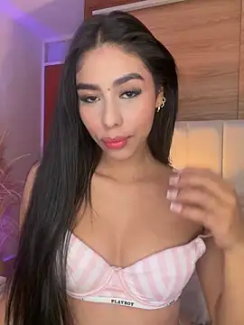 Rossie Blooms online show from June 2026 02:53:01 AM