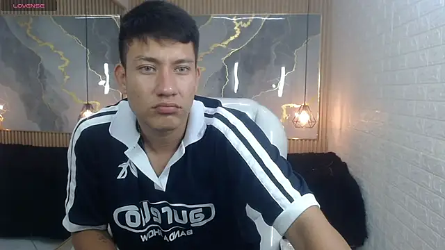 DominantBoy4 online show from May 2026 08:54:02 PM