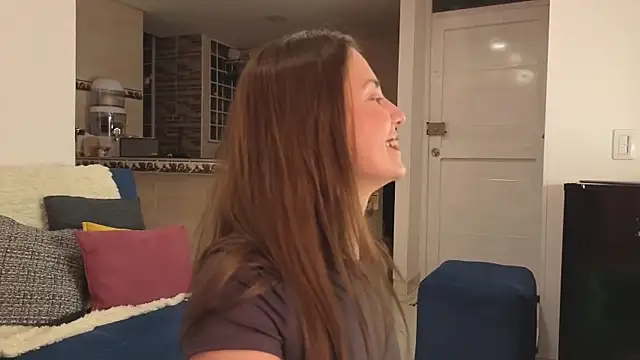 natashakinski online show from June 2026 07:48:02 PM