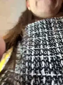 natashakinski online show from April 2026 06:03:01 PM