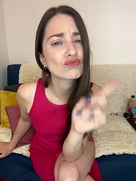 natashakinski online show from April 2026 07:40:02 PM