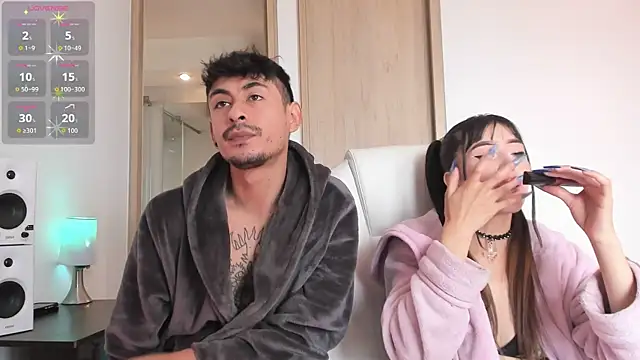 Snapshot of IIVY_KUSH chatting on April 2026 06:13:02 PM IIVY KUSH online show from April 2026 06:13:02 PM