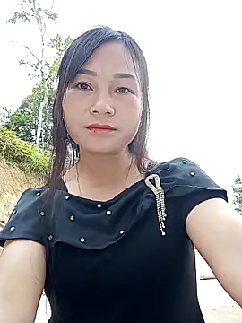 Snapshot of Cute-flowers chatting on March 2026 08:19:01 AM Cute-flowers online show from March 2026 08:19:01 AM