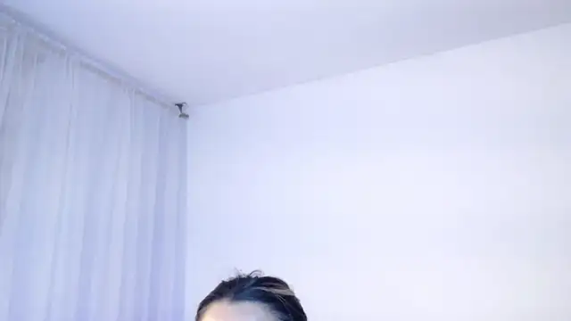 KylieVennet online show from April 2026 04:27:02 AM