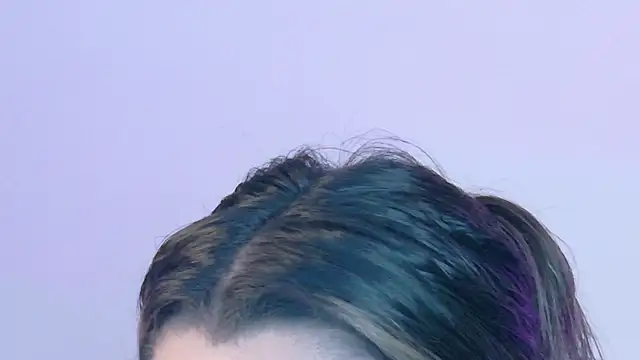 KylieVennet online show from April 2026 02:28:01 AM