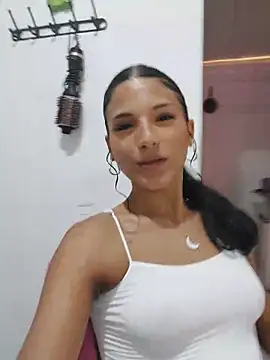 gabzinhaofc online show from May 2026 06:12:01 PM