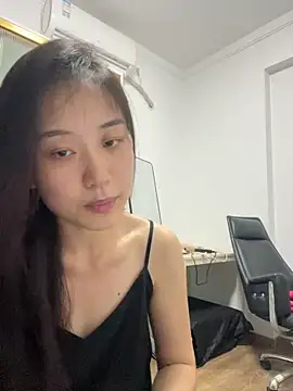 Snapshot of A-Kristen chatting on April 2026 03:38:02 PM A-Kristen online show from April 2026 03:38:02 PM