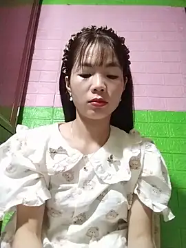 AmyLinee01 online show from May 2026 06:10:02 AM