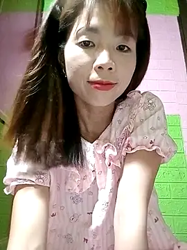 AmyLinee01 online show from April 2026 10:52:01 AM