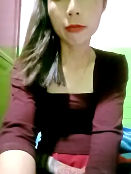 AmyLinee01 online show from April 2026 03:08:01 PM