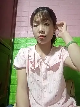 AmyLinee01 online show from May 2026 03:28:02 AM