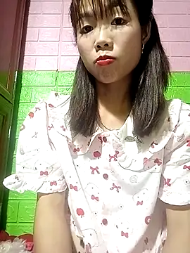 AmyLinee01 online show from April 2026 03:02:02 PM