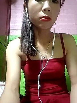 AmyLinee01 online show from April 2026 05:20:01 AM