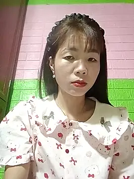 AmyLinee01 online show from May 2026 05:35:01 AM