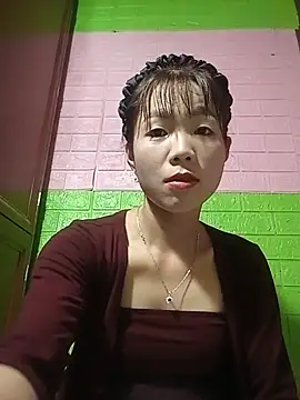 AmyLinee01 online show from May 2026 05:27:02 AM