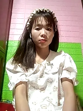 AmyLinee01 online show from May 2026 01:08:01 AM