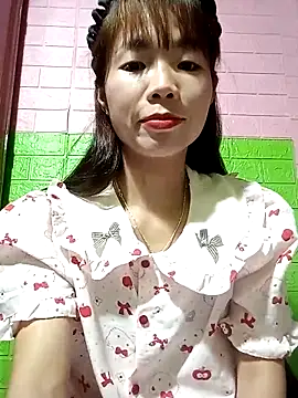 AmyLinee01 online show from May 2026 04:15:02 PM