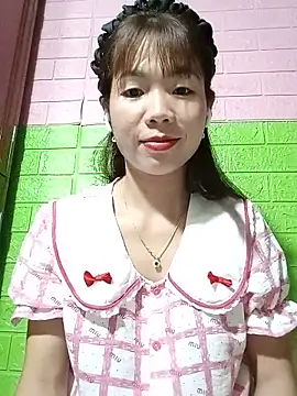 AmyLinee01 online show from June 2026 07:24:01 PM