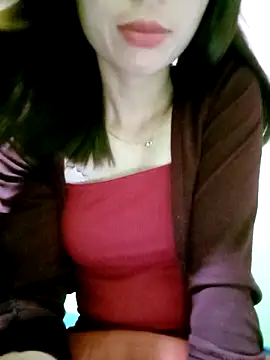 AmyLinee01 online show from April 2026 09:10:02 PM