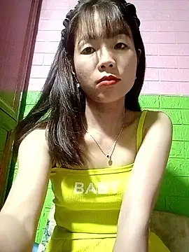 AmyLinee01 online show from May 2026 05:57:01 PM