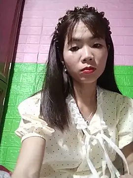 AmyLinee01 online show from May 2026 05:53:02 PM