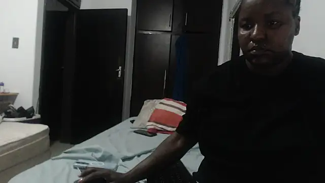 Lucia-boobs online show from April 2026 07:41:02 PM