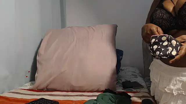 Lucia-boobs online show from July 2026 05:30:02 PM