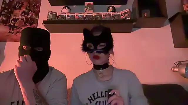 SilentScreamsVan- online show from April 2026 10:04:01 PM