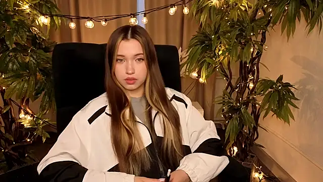 AnnaBerrys online show from April 2026 03:08:01 PM